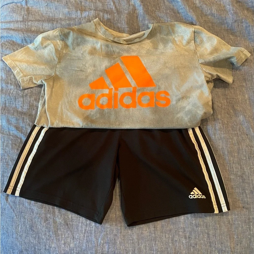 Adidas t-shirt and short set, size youth M (10-12) - Picture 1 of 3